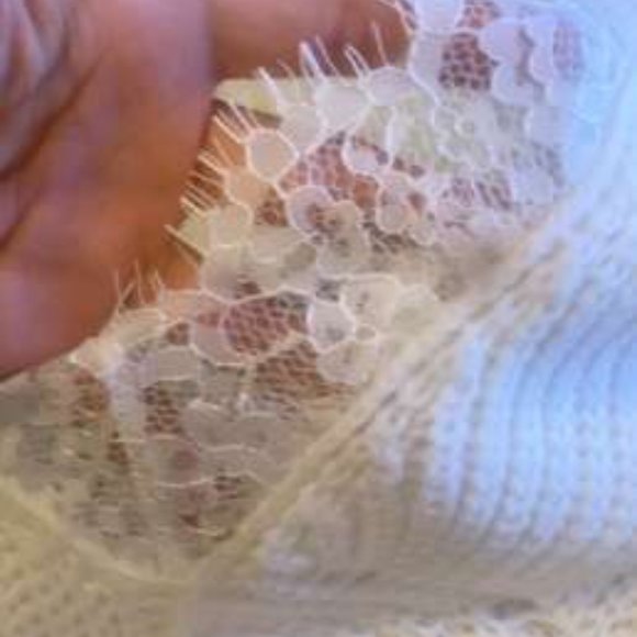 Off White Lace V neck Lantern Sleeve Sweater Top - Picture 9 of 10